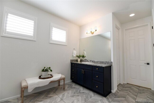 Building Photo - 5208 Silver Hare Ct