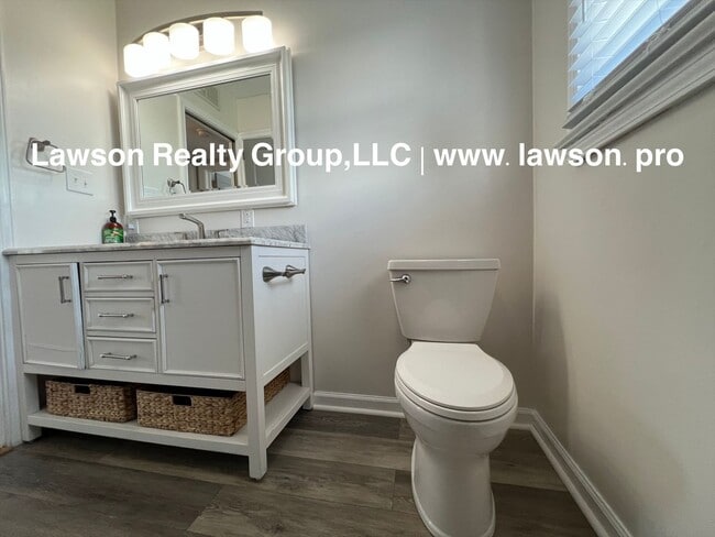 Building Photo - Updated, Cozy, and Clean- One Level Living...