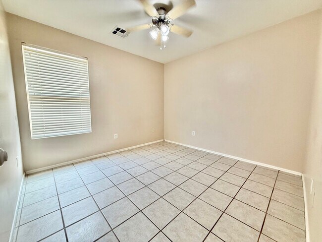 Building Photo - Fabulous 3-Bedroom home For Rent!!