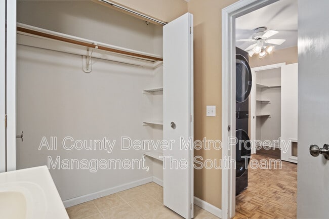 Building Photo - 2702 Meade St