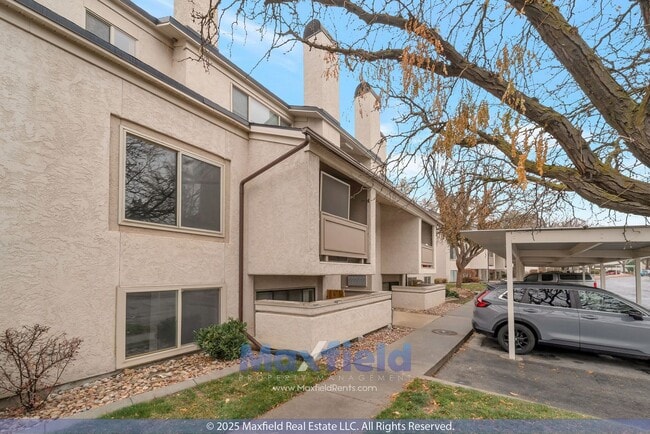 Building Photo - Pet friendly - 2 BD 2BA Condo - Midvale / Fort Union