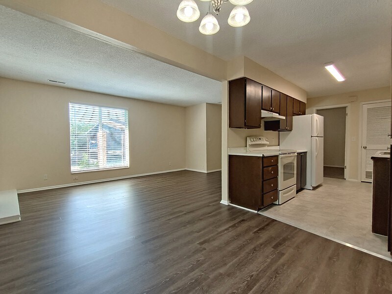 Building Photo - 4536 S 1900 W