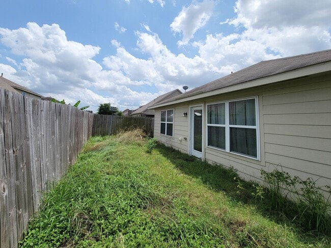 Building Photo - 12835 Regal Oaks Bend Ln