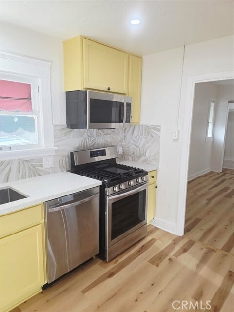 Building Photo - 533 Sturtevant Dr