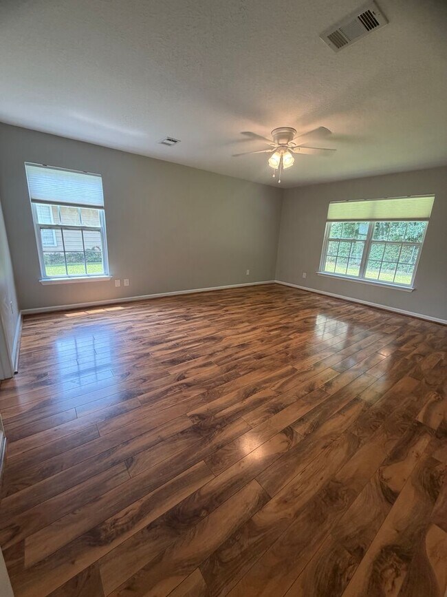 Building Photo - 4BR/3BA Home For Rent