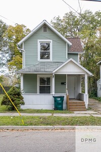 Building Photo - 206 S Hosmer St