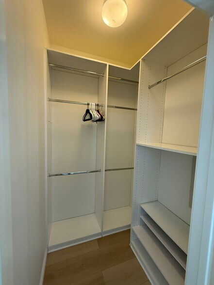 Building Photo - 32956 Rhine Ave