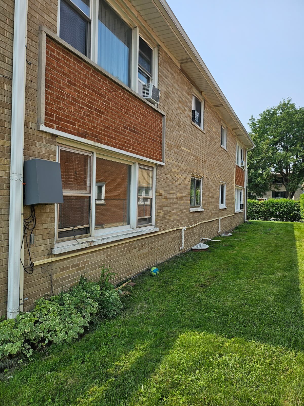 Building Photo - 513 N Valerie Ln