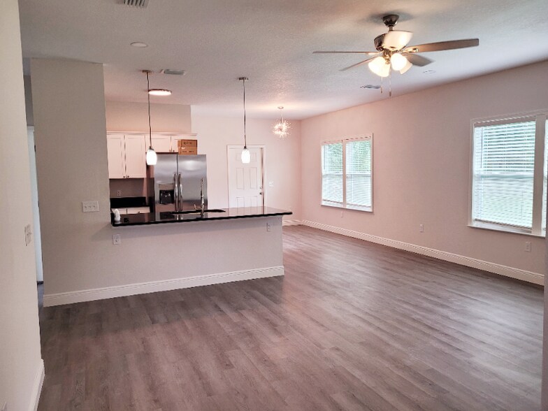 Building Photo - 556 NW 259th Terrace