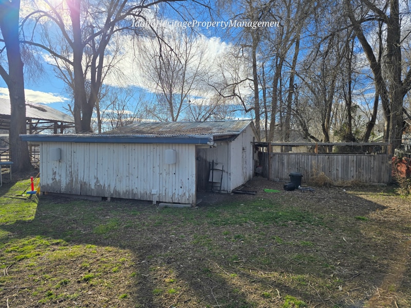 Building Photo - 80 N Sugar St