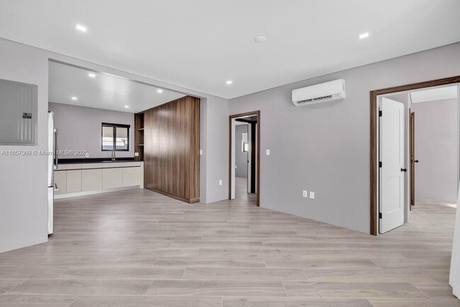 Building Photo - 8931 NE 2nd Ave