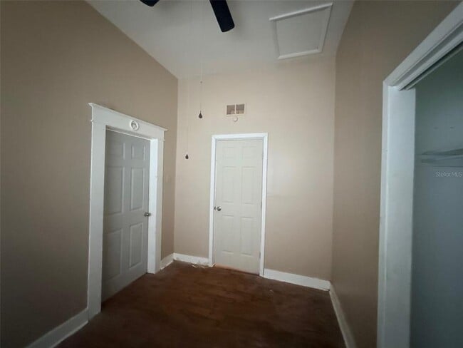 Building Photo - 2912 Ybor St