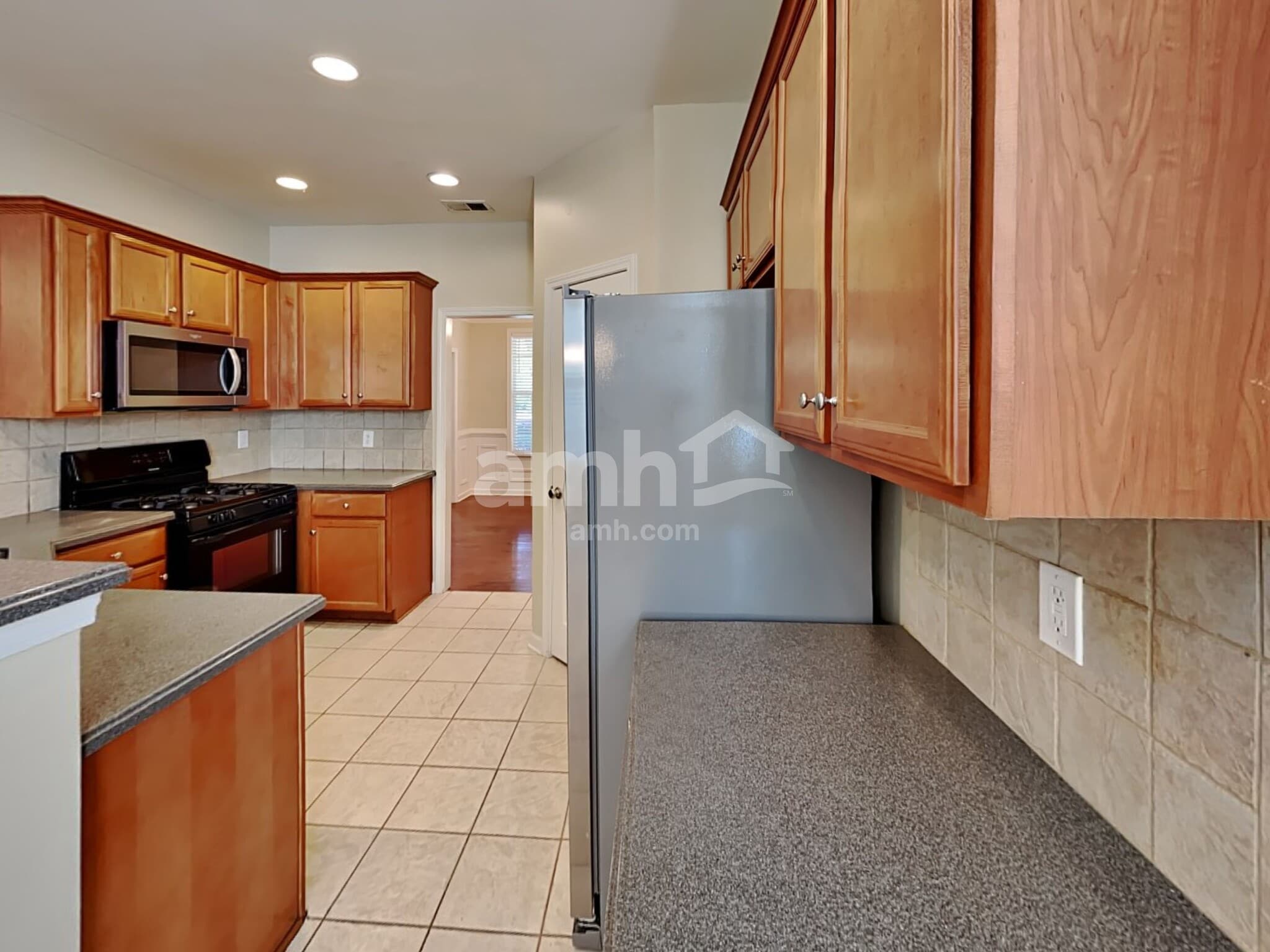 Building Photo - 183 Diamond Ridge Ave