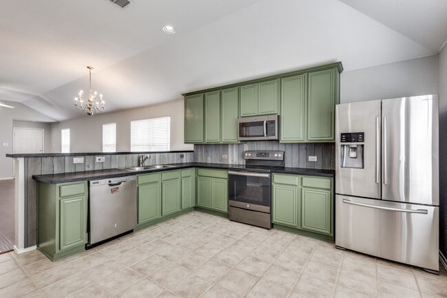 Building Photo - 1201 Roping Reins Way