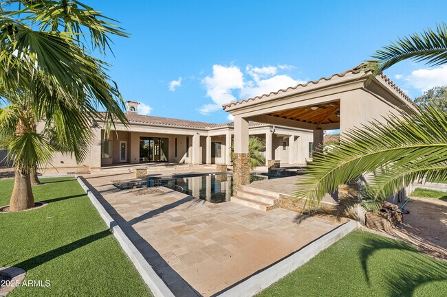 Building Photo - 11407 E Bellflower Ct