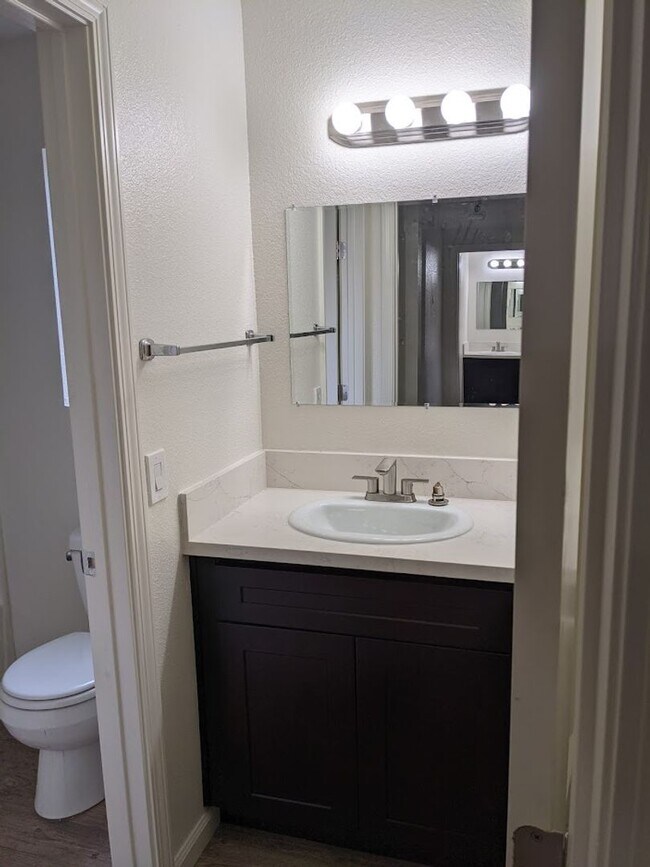 Building Photo - 55 Stenner St