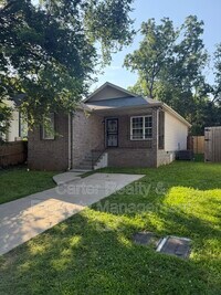 Building Photo - 1812 Glade St