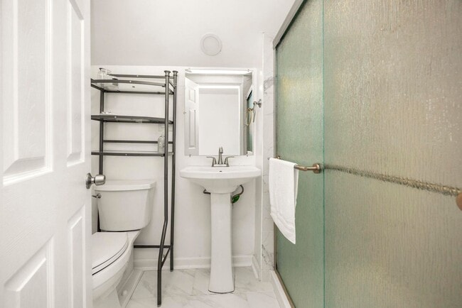 Building Photo - 513 Cold Stream Pl