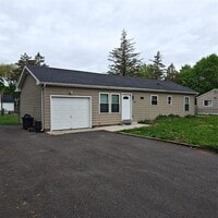 Building Photo - 520 Bourdois Ave
