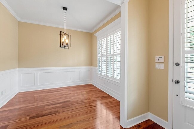 Building Photo - 4244 Grove Park Dr