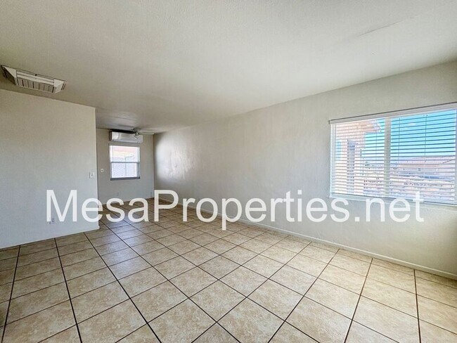 Building Photo - 26650 Josma Rd