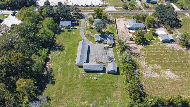 Building Photo - 1547 Garden Rd