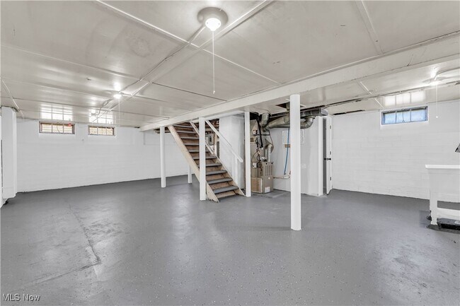 Building Photo - 12107 Worthington Ave