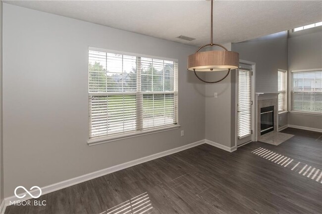 Building Photo - 9361 Eden Woods Ct