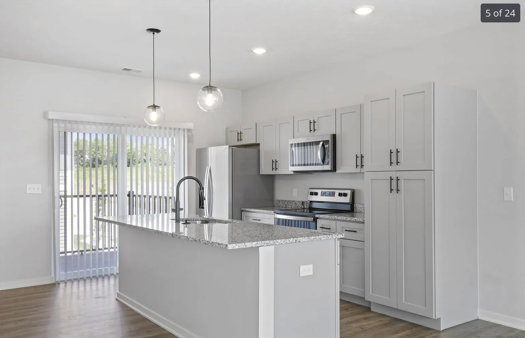Building Photo - 20872 S Ct