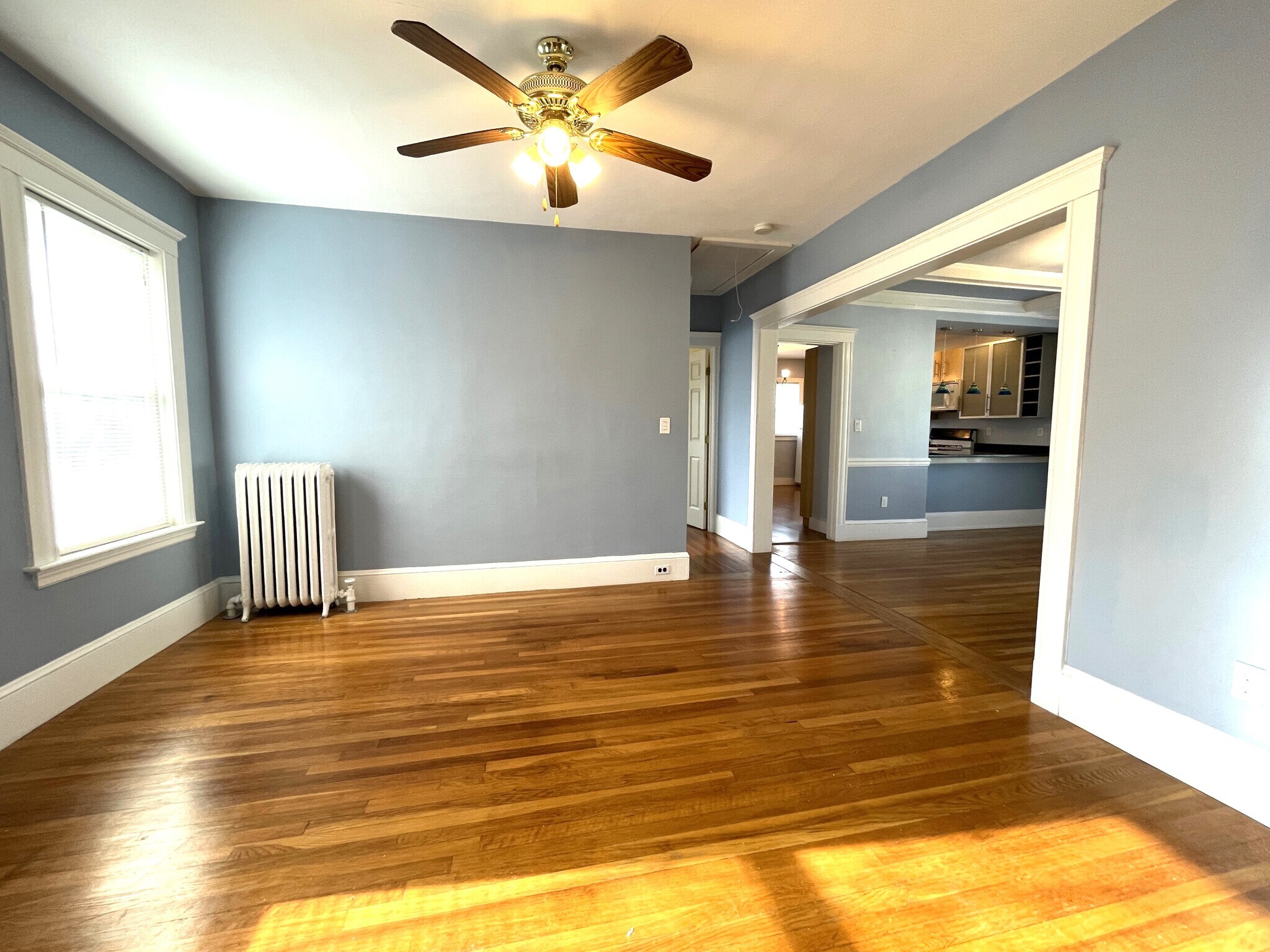 Building Photo - 15 Westbourne Rd