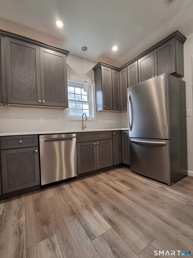 Building Photo - 78 West Ave