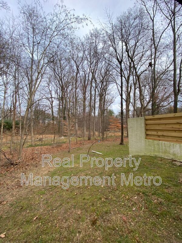 Building Photo - 5657 Harpers Farm Rd