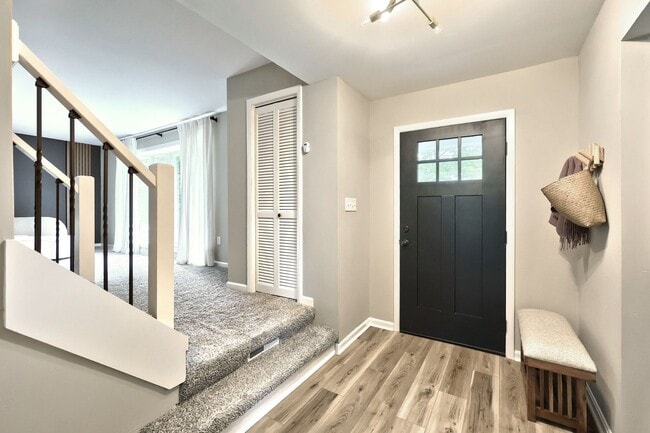 Building Photo - Beautiful Full Home in York