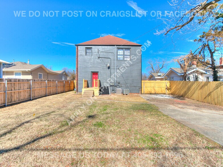 Building Photo - 1130 NW 39th St