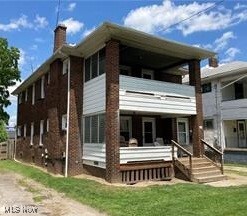 Primary Photo - 118 Hilton Ave