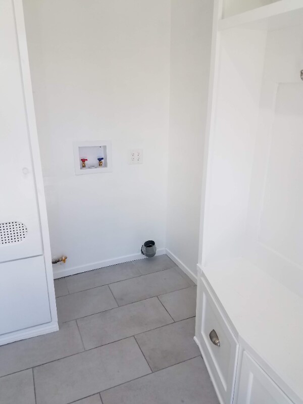 Building Photo - 1068 W 12th St