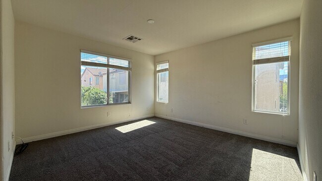 Building Photo - 8967 W Ryan Creek Ave