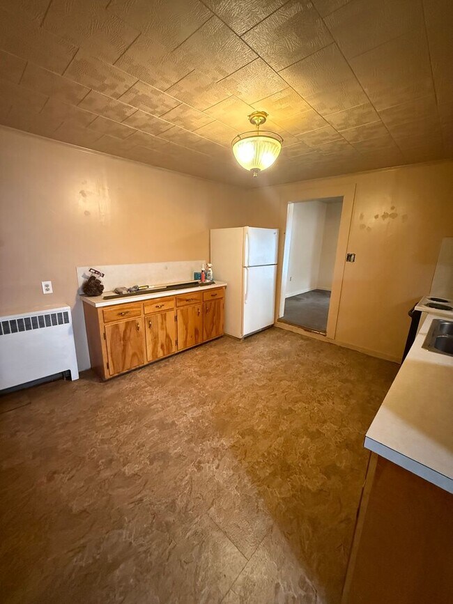 Building Photo - 2 bedroom possibly 3 with oversized Garage/Work Shop in Newville