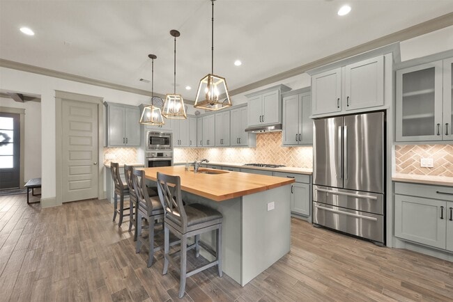 Building Photo - 2072 Laurie Darlin Dr