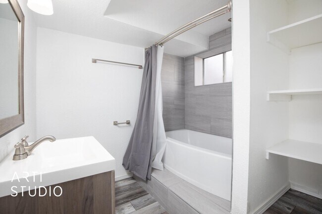 Building Photo - 457 N 750 E