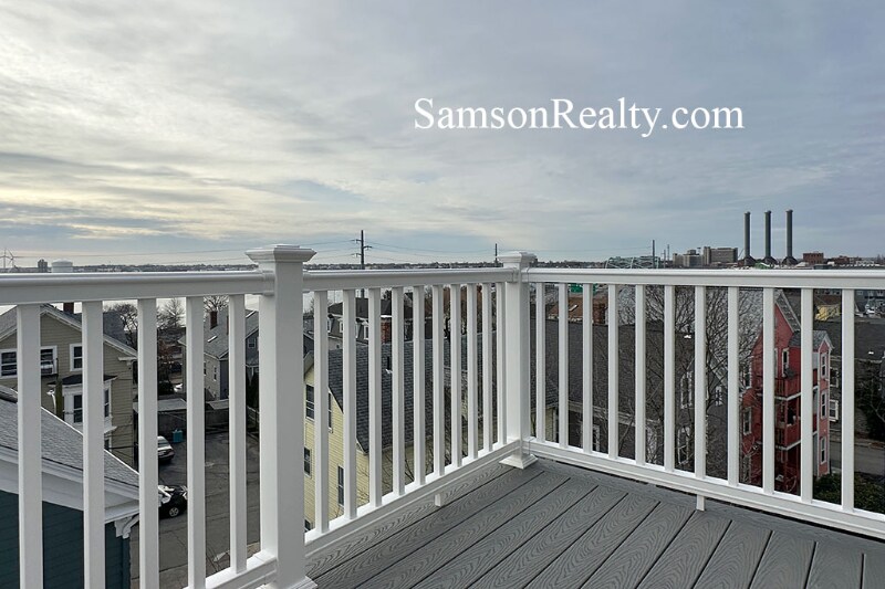 Building Photo - 381 Wickenden St