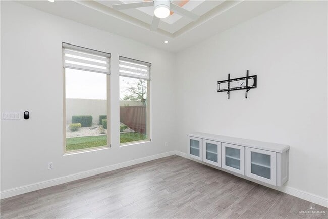 Building Photo - 2200 S 10th St