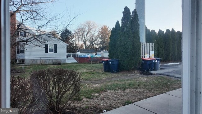 Building Photo - 105 S Morton Ave