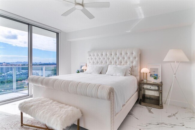 Building Photo - 330 Sunny Isles Blvd