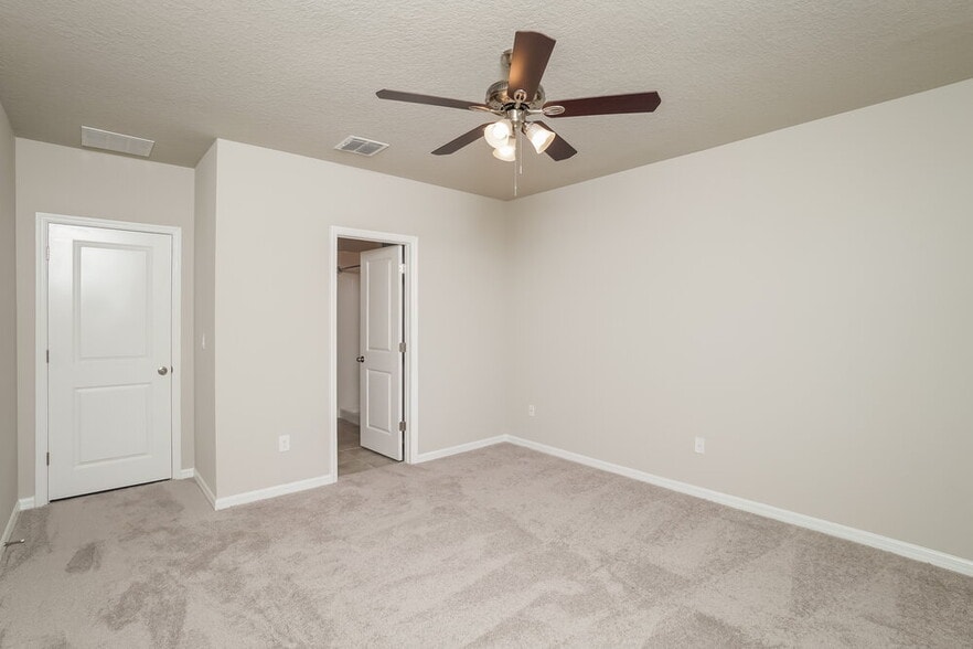 Building Photo - 38899 Harlow Rose Dr