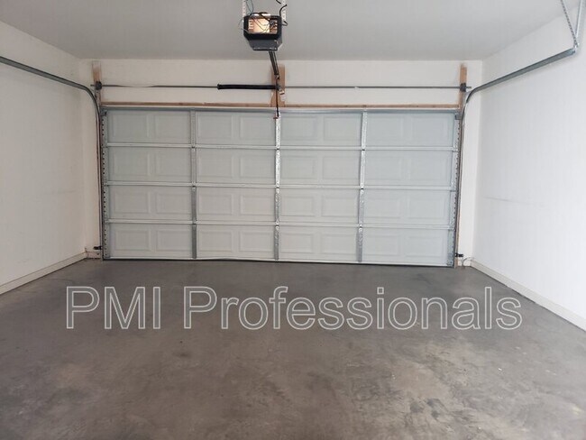 Building Photo - 2293 Cason Ln