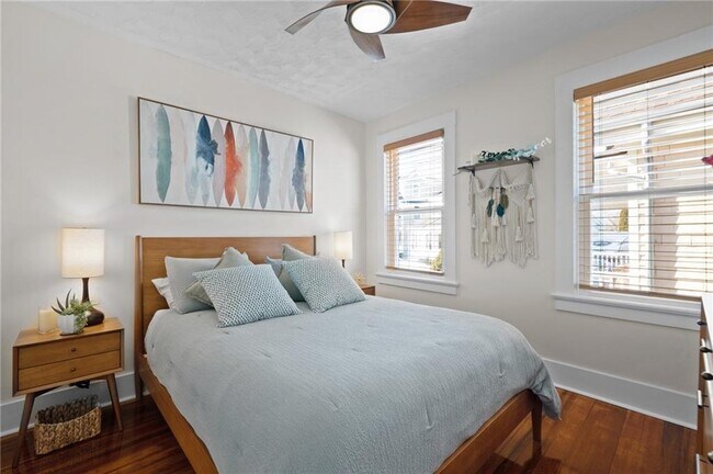 Building Photo - 25 Peckham Ave