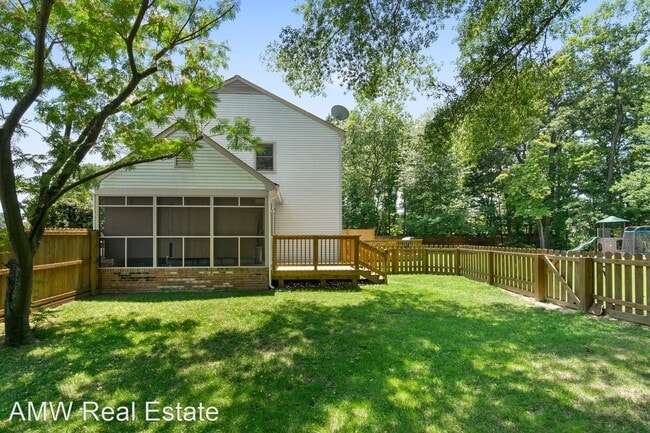 Building Photo - 4 br, 2.5 bath House - 112 Allen Harris