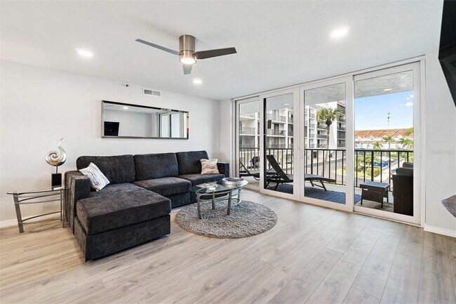 Building Photo - 19111 Vista Bay Dr