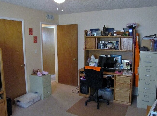 Building Photo - 3BR/2BA w/ central A/C in Sierra Vista, AZ